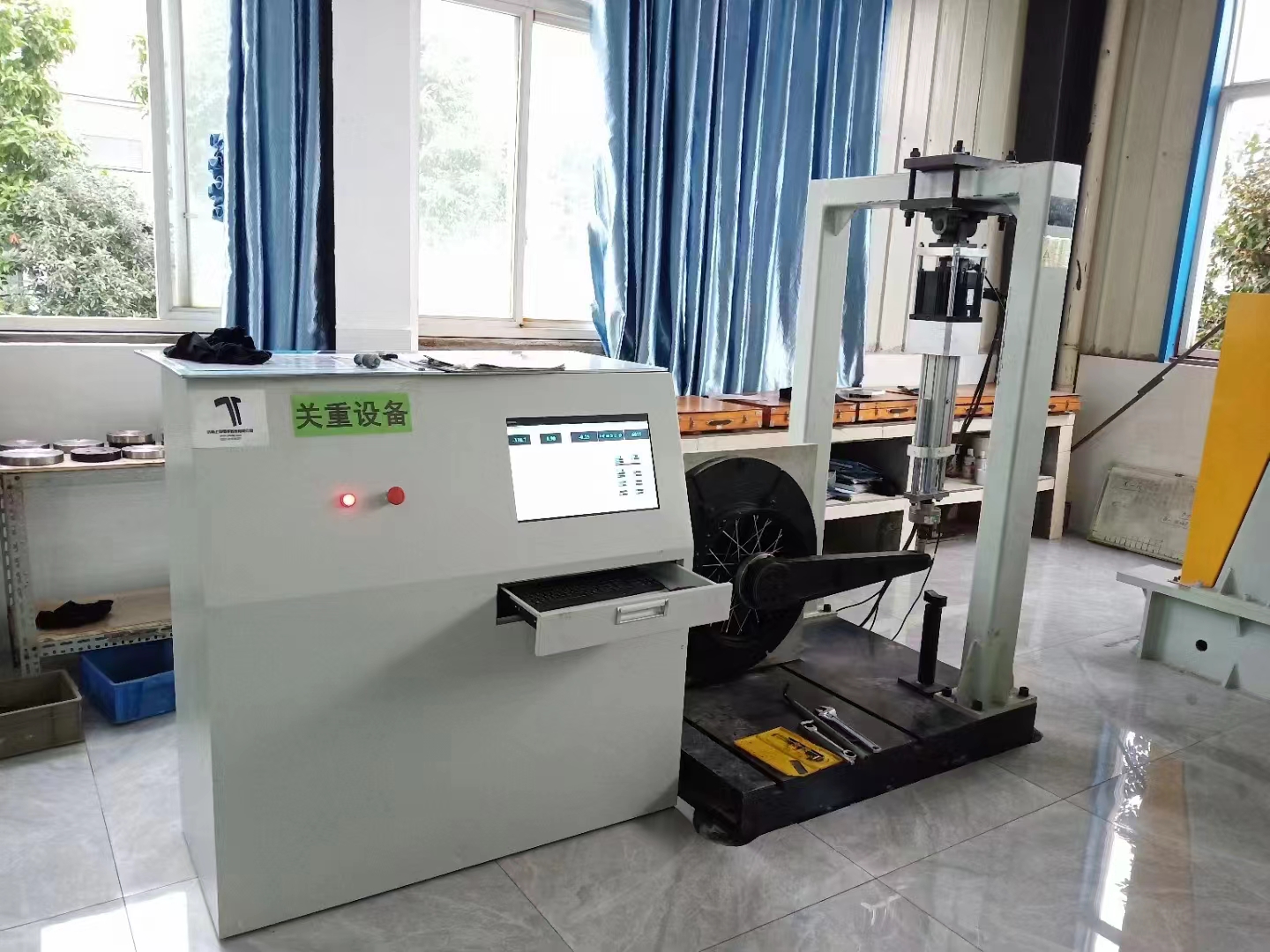 ����ʽĦ�г����Ťתƣ�������